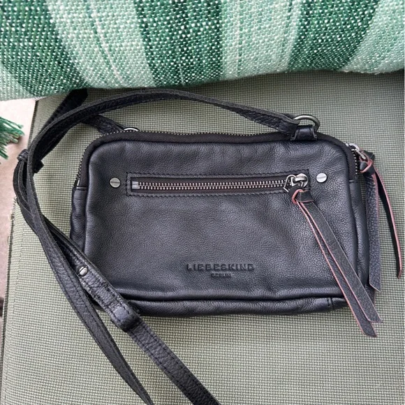 Liebeskind Janina 9695 Black Leather Mini Crossbody Bag Double Zipper Minimalist - Picture 3 of 7